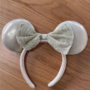 Elegant Minnie Disney Ears